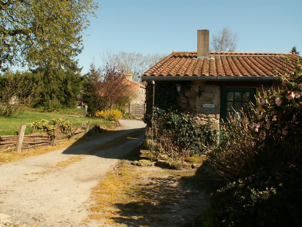 Les Épesses La Traineliere B&B 외부 사진