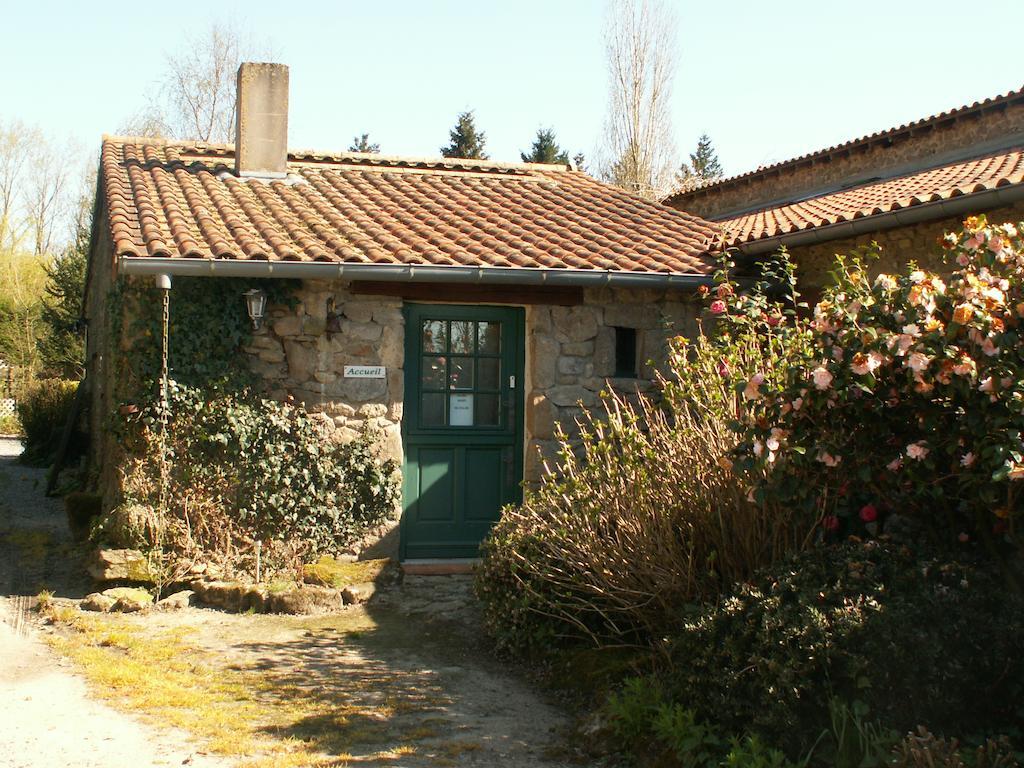Les Épesses La Traineliere B&B 객실 사진